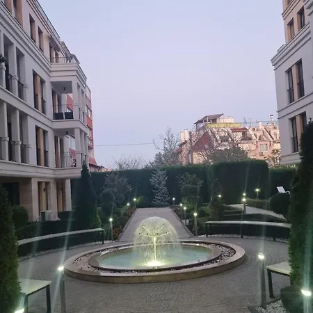 Appartement In Evargreen Complex With Terrace *