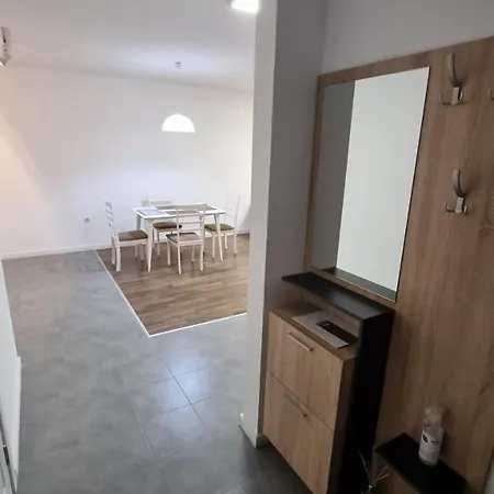 Appartement In Evargreen Complex With Terrace *