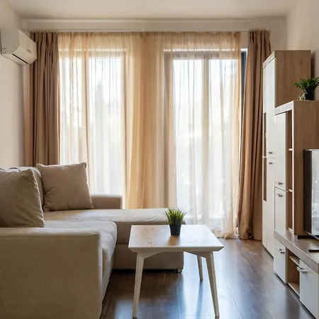 Apartament In Evargreen Complex With Terrace